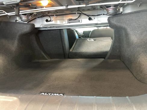 Used 2022 Nissan Altima 2.5 SR w/ Midnight Edition Package image 22