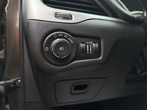 Used 2015 Jeep Cherokee Trailhawk w/ Leather Interior Group image 31