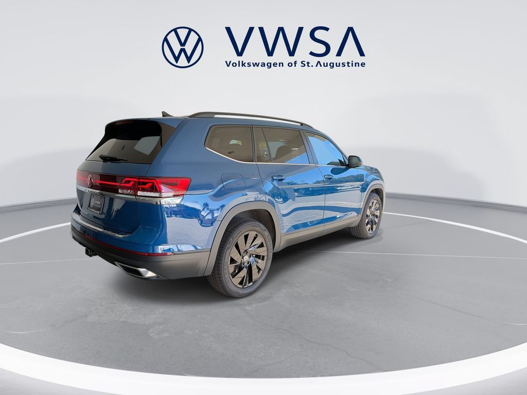 Certified 2026 Volkswagen Atlas SE FWD image 7