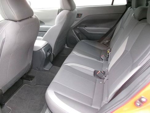 Used 2025 Subaru Crosstrek 2.5i Premium AWD/4WD image 9