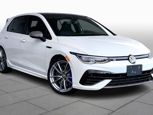 Used 2024 Volkswagen Golf R image 3