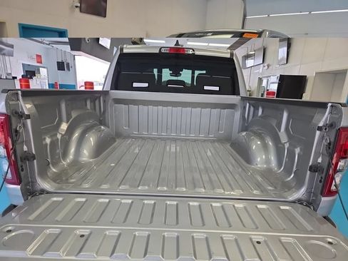 Used 2022 RAM 1500 Big Horn AWD/4WD image 14