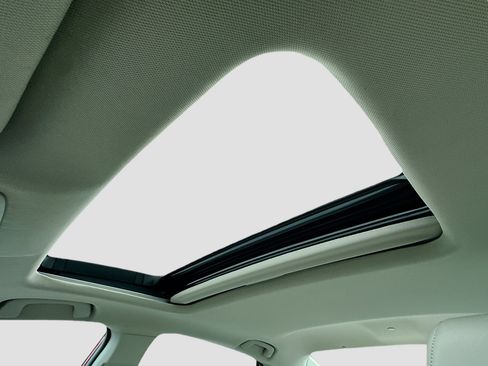 Used 2024 Honda Accord EX-L image 19