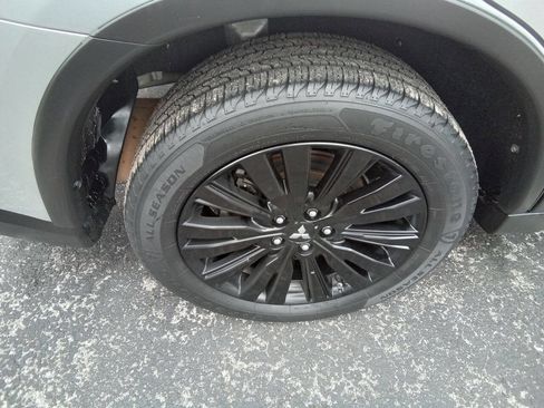 Used 2020 Mitsubishi Outlander SEL image 17