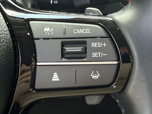 Certified 2025 Honda Pilot EX-L image 18