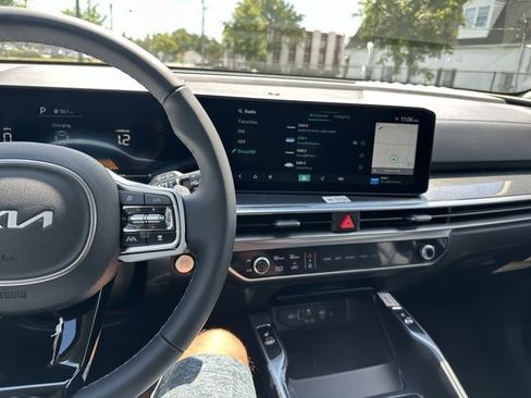 New 2025 Kia Sorento EX image 42