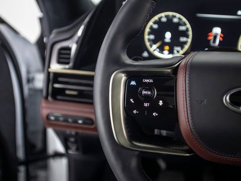 Used 2025 INFINITI QX80 Autograph w/ Autograph Exterior Package image 49