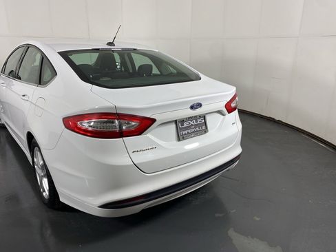 Used 2014 Ford Fusion SE image 9