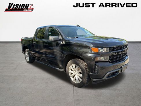 Used 2022 Chevrolet Silverado 1500 Custom AWD/4WD image 3