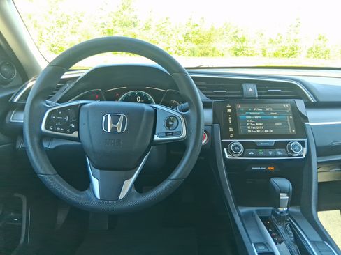 Used 2017 Honda Civic EX image 18