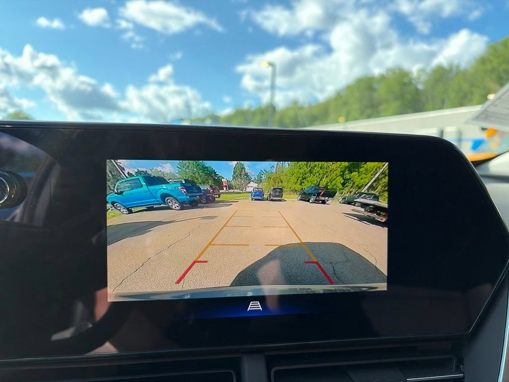 Used 2024 Chevrolet Trax ACTIV w/ Driver Confidence Package FWD image 32