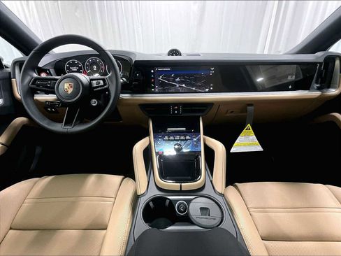 New 2026 Porsche Cayenne image 14