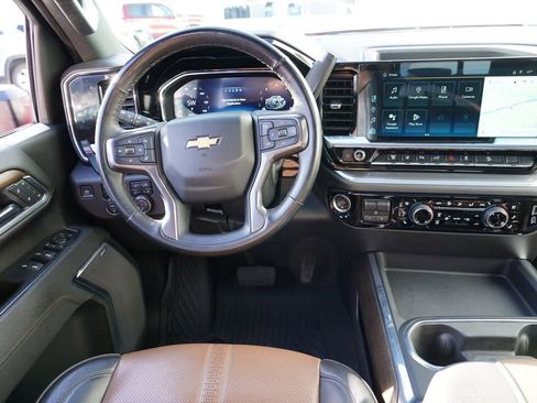 Used 2025 Chevrolet Silverado 3500 High Country w/ High Country Premium Package image 25