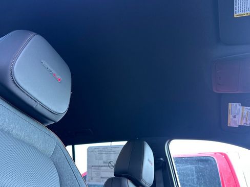 New 2026 GMC Terrain AT4 w/ LPO, Floor Liner Package AWD/4WD image 18