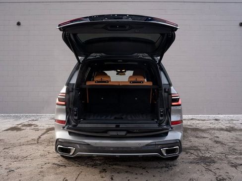 Used 2025 BMW X7 xDrive40i w/ M Sport Package image 14