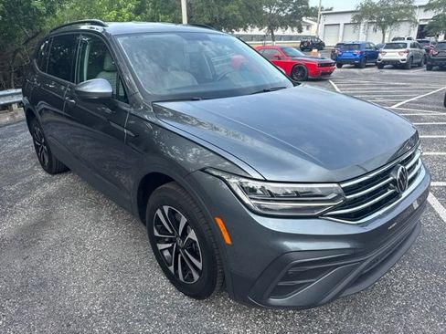 Used 2022 Volkswagen Tiguan S FWD image 3