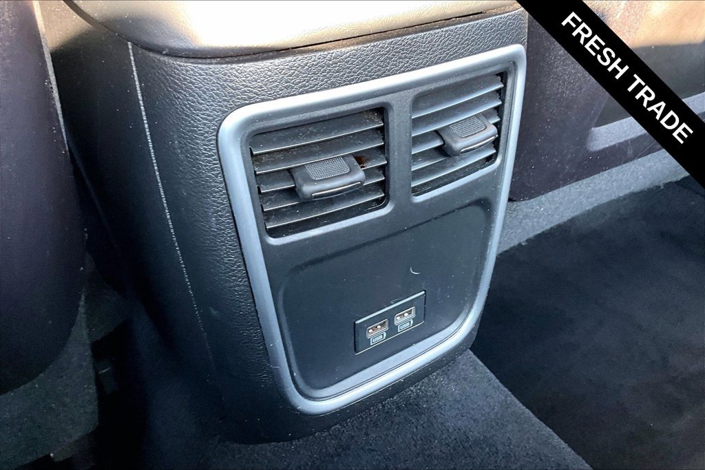 Used 2019 Dodge Charger SXT RWD image 15