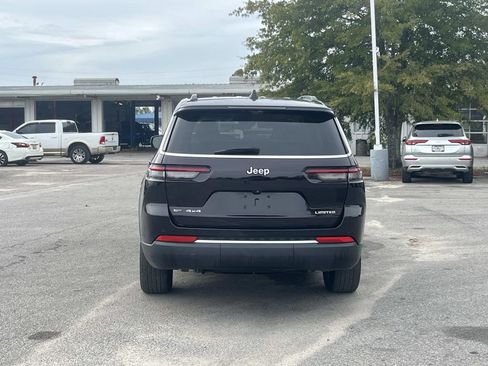 Used 2022 Jeep Grand Cherokee L Limited w/ Luxury Tech Group II image 4