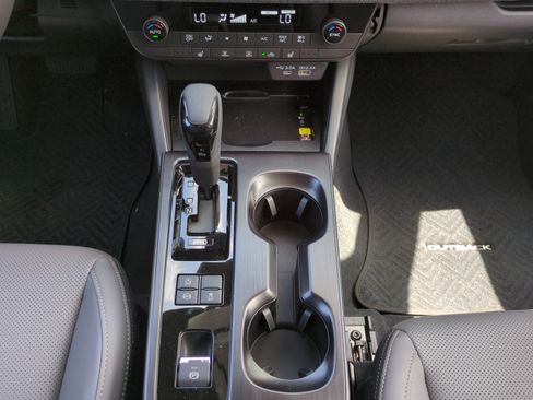 New 2026 Subaru Outback Limited AWD/4WD image 17