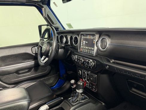 Used 2023 Jeep Wrangler Unlimited Rubicon 4xe w/ Safety Group AWD/4WD image 34