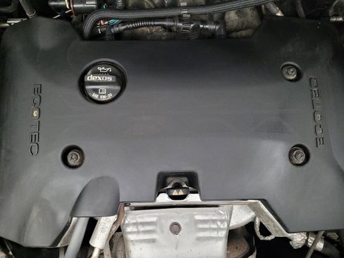 Used 2020 Chevrolet Equinox LT image 30