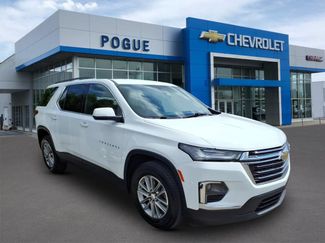 Used 2023 Chevrolet Traverse LT FWD video 1