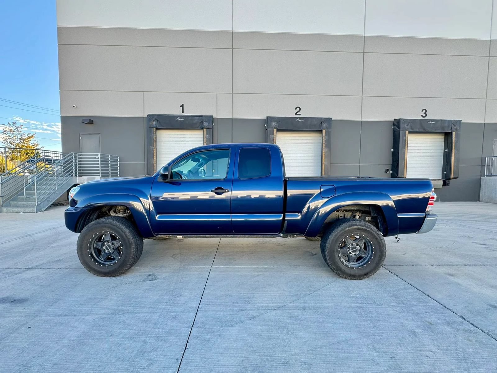 Used 2013 Toyota Tacoma PreRunner RWD image 1