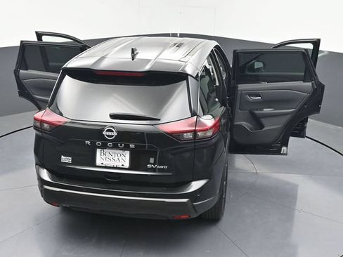 Used 2024 Nissan Rogue SV AWD/4WD image 46