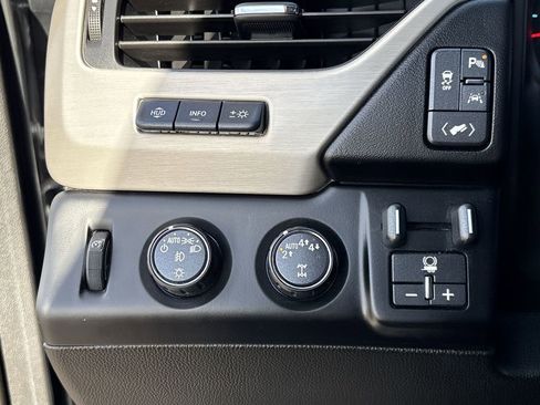 Used 2019 GMC Yukon Denali w/ Open Road Package image 18