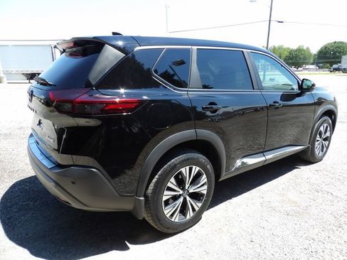 Used 2023 Nissan Rogue SV w/ SV Premium Package AWD/4WD image 4