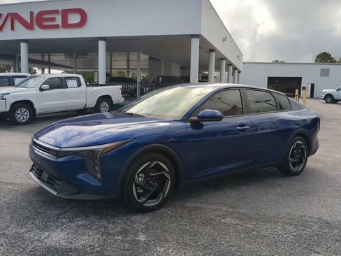Used 2025 Kia K4 EX image 6