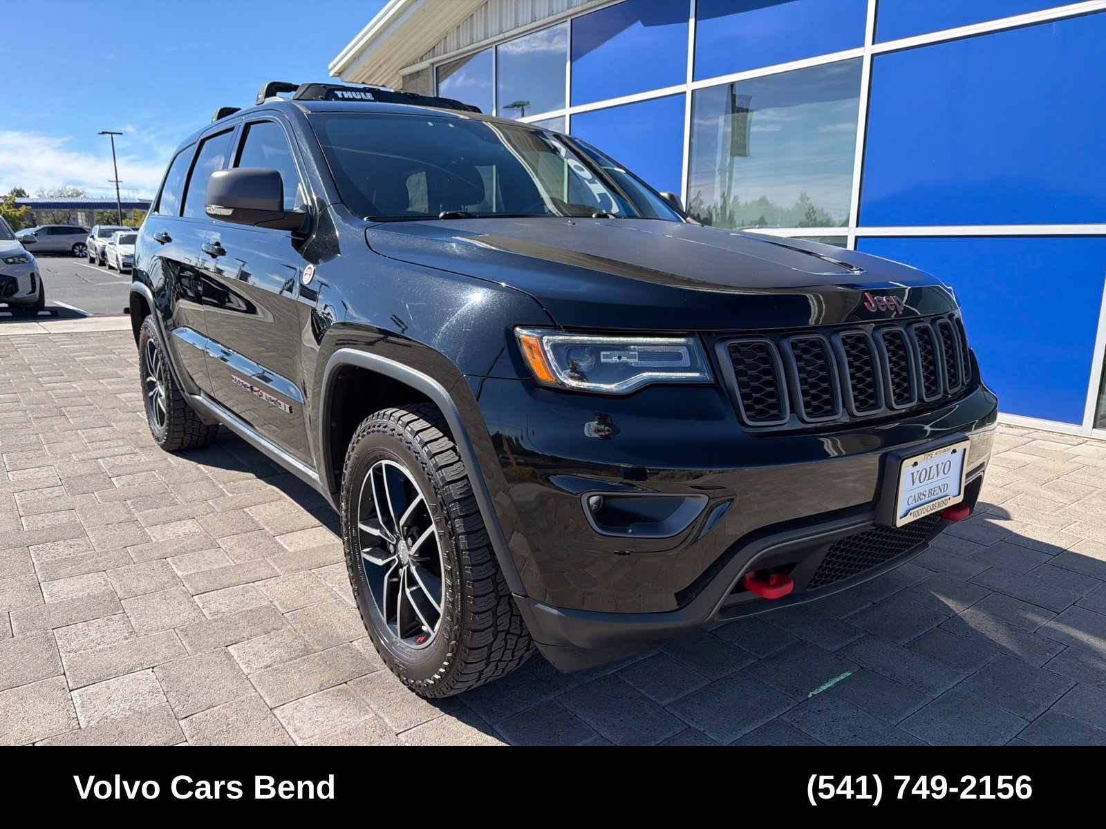 Used 2018 Jeep Grand Cherokee Trailhawk w/ Trailhawk Luxury Group AWD/4WD image 2
