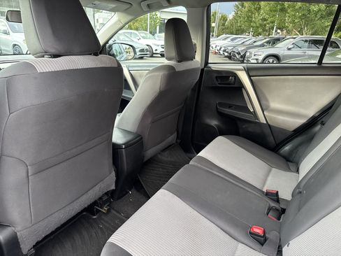 Used 2014 Toyota RAV4 LE AWD/4WD image 13