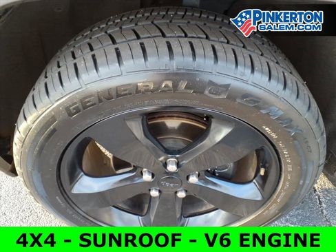 Used 2015 Jeep Grand Cherokee Altitude image 10