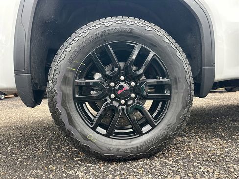 New 2026 GMC Sierra 1500 Elevation w/ Elevation Premium Package image 18