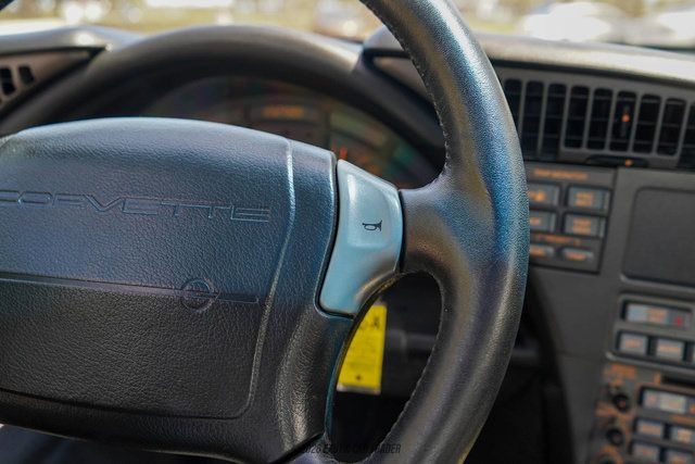 Used 1990 Chevrolet Corvette ZR-1 RWD image 41