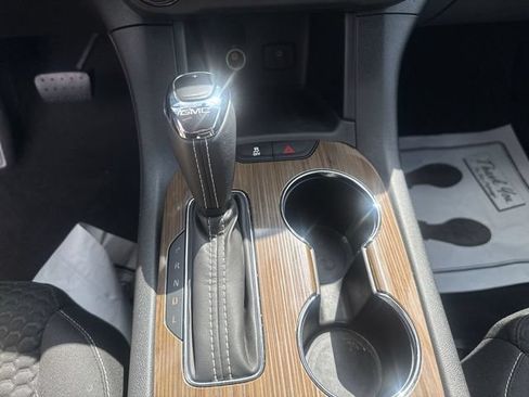Used 2019 GMC Acadia SL FWD image 21