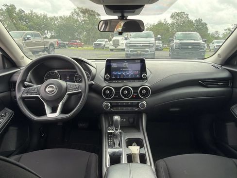 Used 2024 Nissan Sentra SV FWD image 14