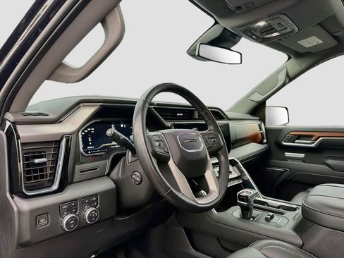 Used 2023 GMC Sierra 1500 Denali AWD/4WD image 9