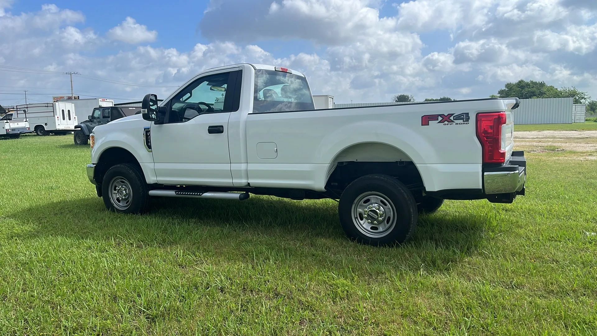 Used 2017 Ford F250 XL w/ Power Equipment Group AWD/4WD image 2