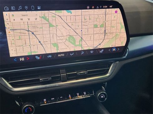 Used 2025 Chevrolet Equinox EV LT w/ Convenience Package image 21