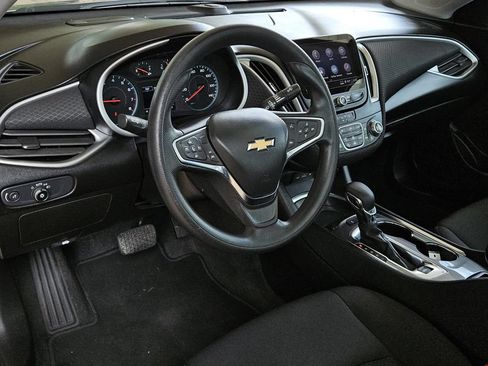 Used 2024 Chevrolet Malibu LT FWD image 28