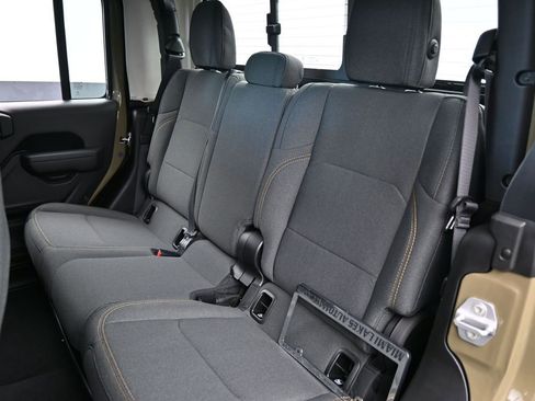 New 2026 Jeep Gladiator Sport image 28