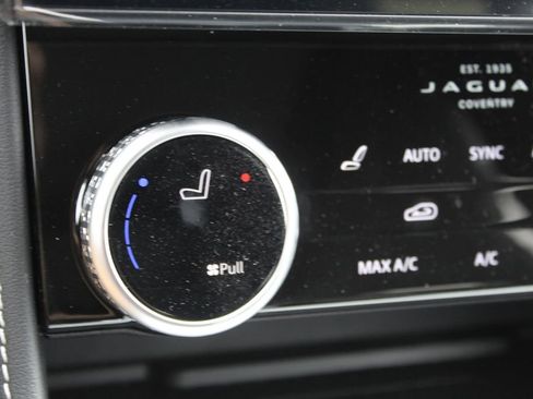 Used 2026 Jaguar F-PACE R-Dynamic S image 17