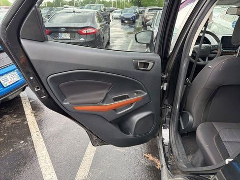 Used 2021 Ford EcoSport SE w/ SE Convenience Package FWD image 16