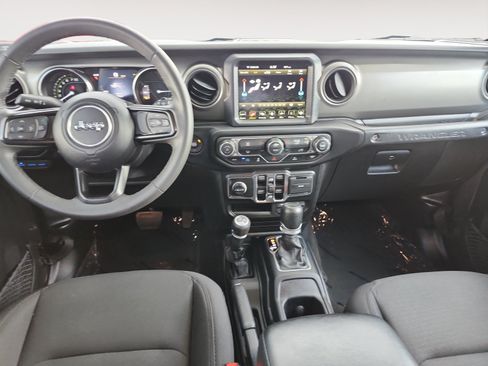 Used 2023 Jeep Wrangler Unlimited w/ Dual Top Group AWD/4WD image 12