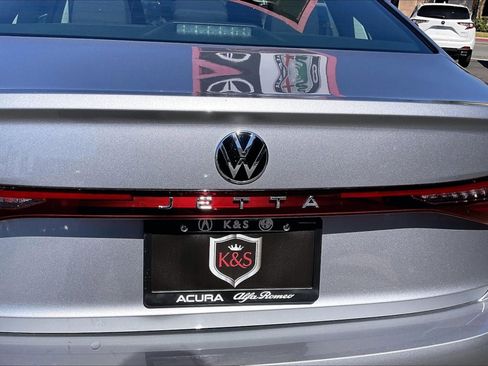 Used 2025 Volkswagen Jetta S image 7