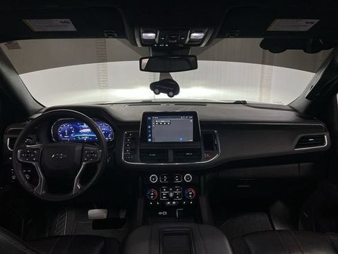 Certified 2024 Chevrolet Suburban RST w/ Luxury Package AWD/4WD image 20