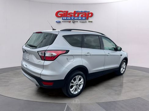 Used 2018 Ford Escape SE image 5