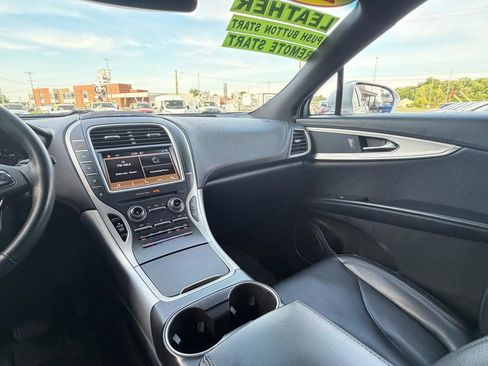 Used 2018 Lincoln MKX Premiere AWD/4WD image 17